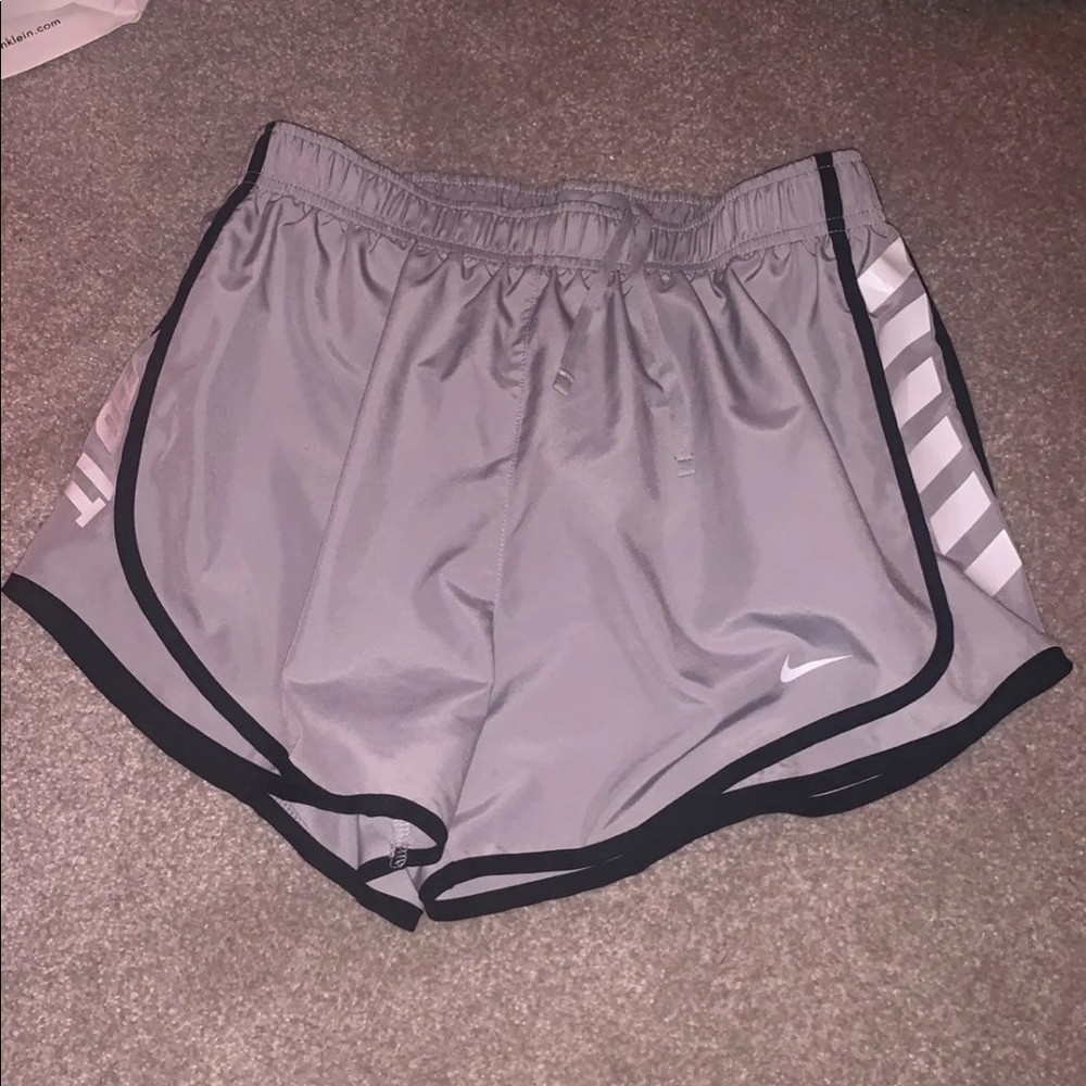 NEVER WORN Nike athletic shorts